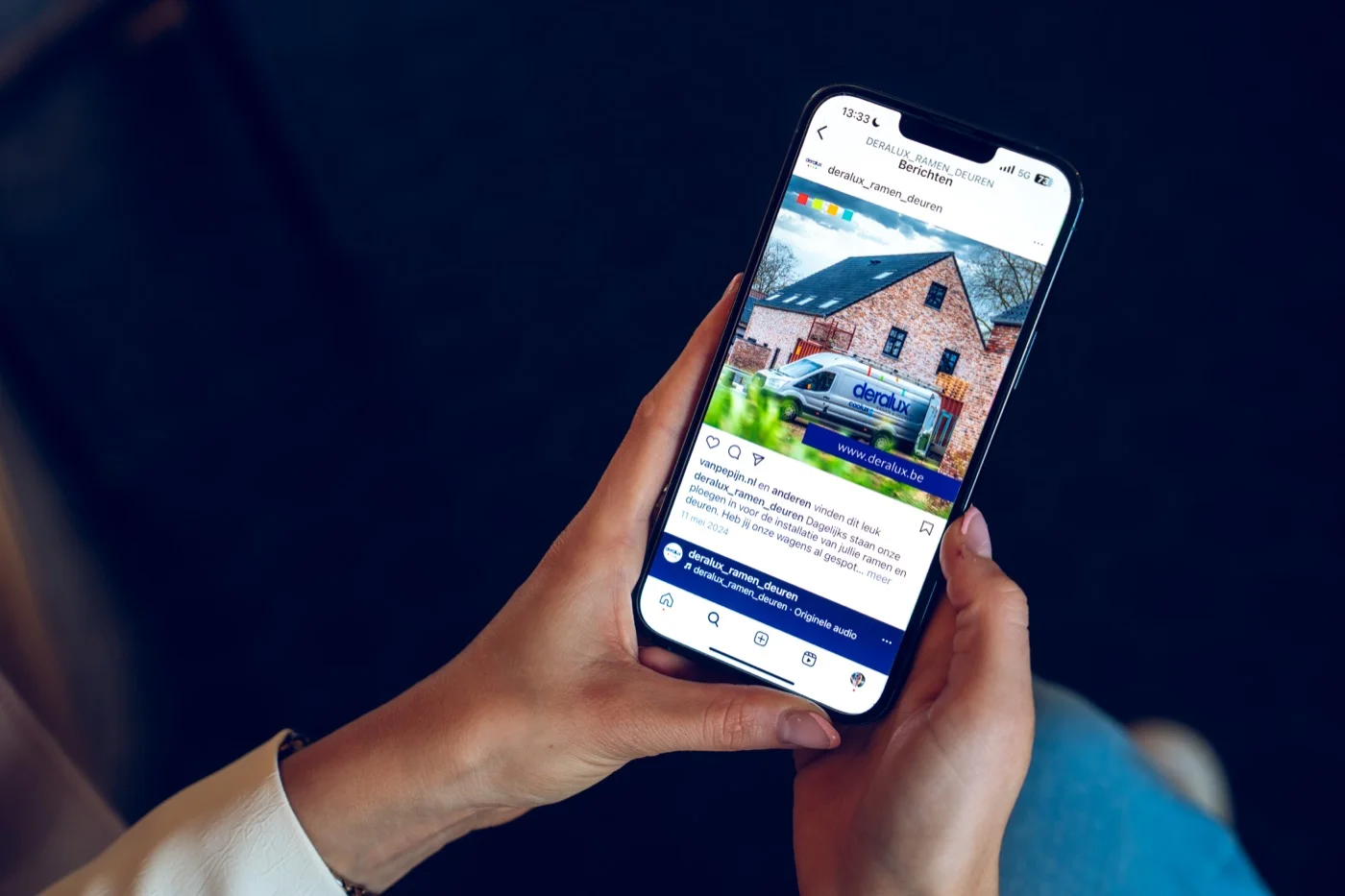 Bevisual medewerker werkt aan Instagram marketingstrategie